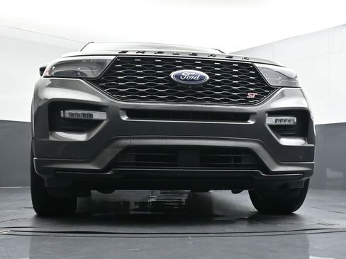Used 2020 Ford Explorer ST w/ ST Street Pack image 19