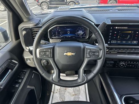Used 2025 Chevrolet Silverado 2500 LTZ w/ LTZ Premium Package AWD/4WD image 14