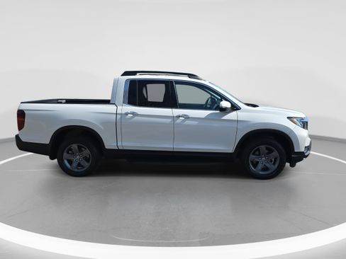 Used 2023 Honda Ridgeline RTL-E image 4