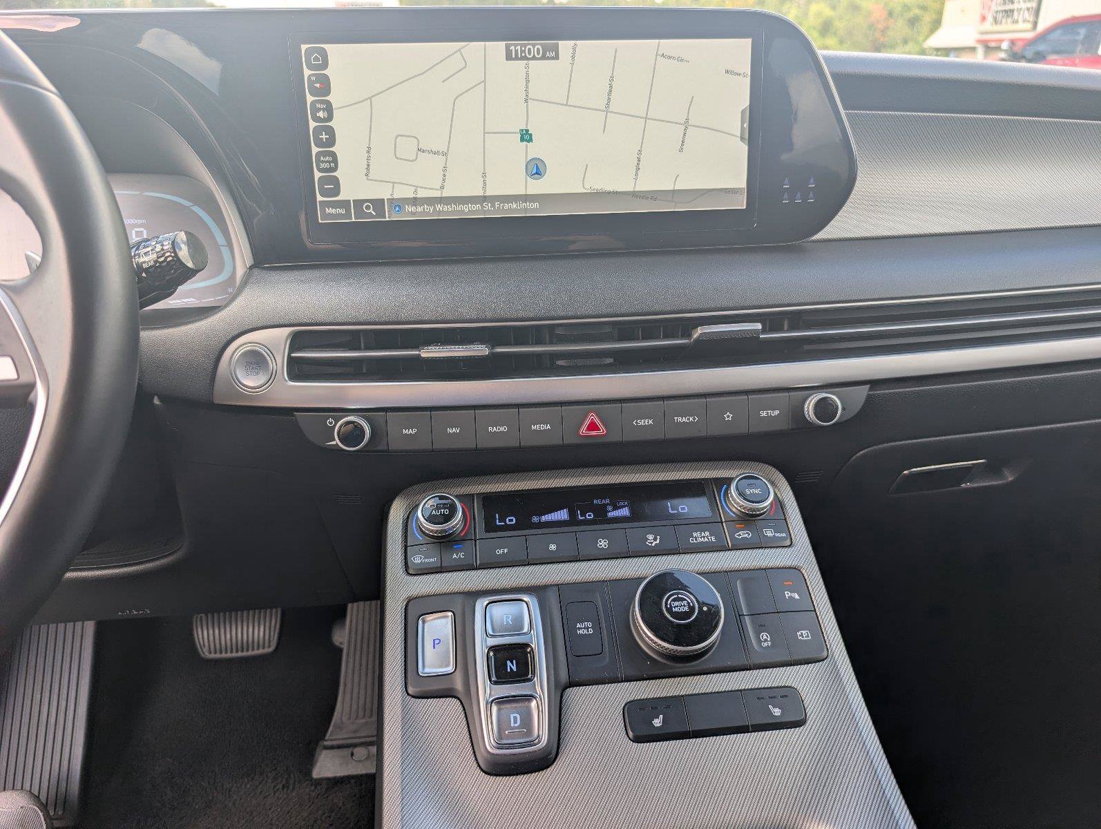 Used 2024 Hyundai Palisade SEL FWD image 16