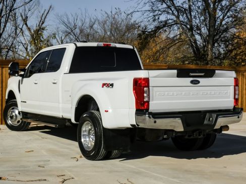 Used 2020 Ford F350 Lariat w/ Lariat Value Package image 9