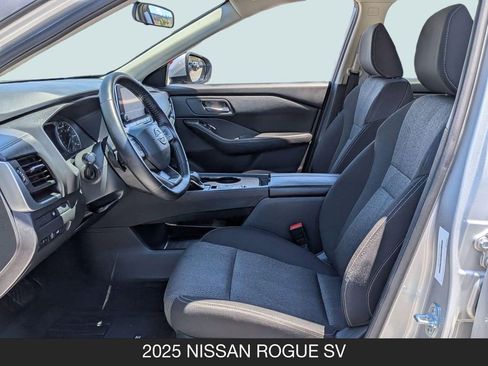 Used 2025 Nissan Rogue SV FWD image 14