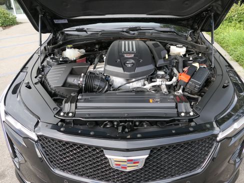 Certified 2023 Cadillac CT4 V w/ Navigation Package image 28