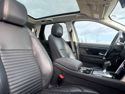 Used 2020 Land Rover Discovery Sport SE AWD/4WD image 29