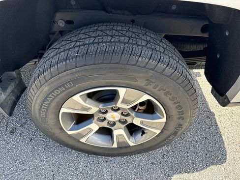 Used 2017 Chevrolet Colorado W/T w/ WT Convenience Package RWD image 11