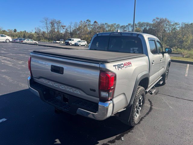 Used 2019 Toyota Tacoma TRD Off-Road AWD/4WD image 3