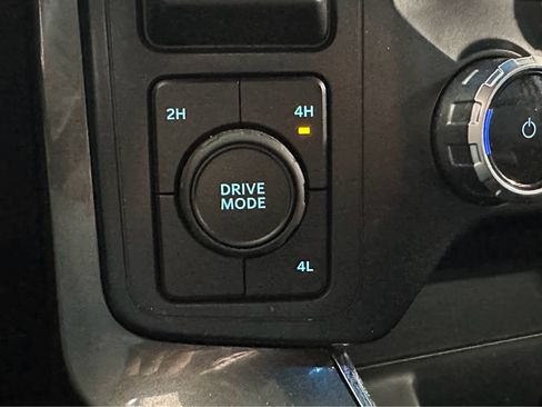 Used 2022 Ford F150 XLT w/ Equipment Group 302A High image 40