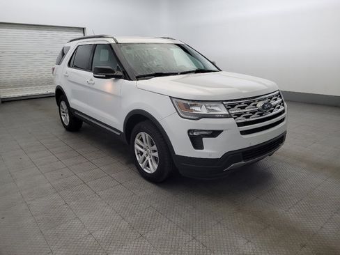 Used 2019 Ford Explorer XLT w/ Equipment Group 202A image 13