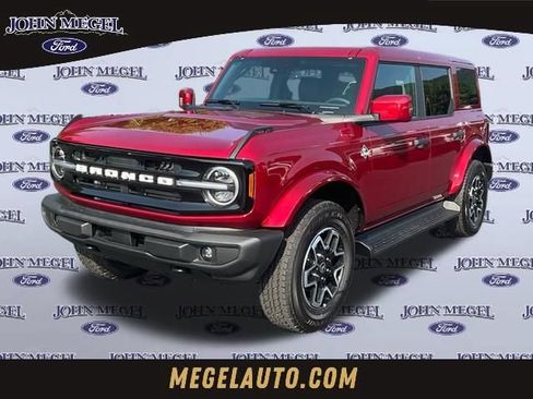 New 2026 Ford Bronco Outer Banks AWD/4WD image 1