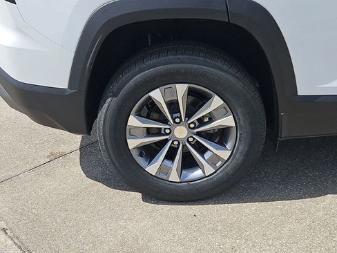 New 2026 Chevrolet Equinox LT FWD image 5