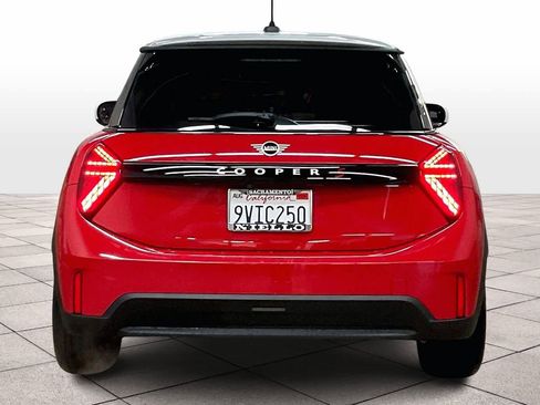 Certified 2025 MINI Cooper S image 7