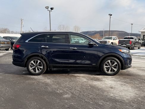 Used 2020 Kia Sorento AWD V6 image 4