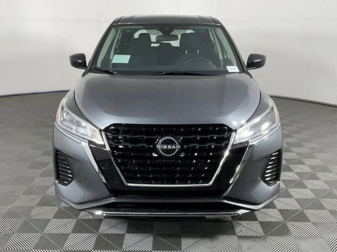 New 2025 Nissan Kicks Play S image 9