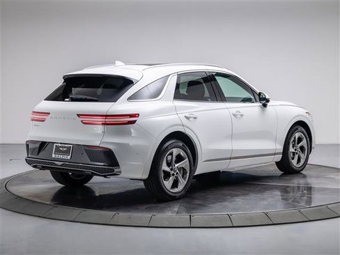 New 2026 Genesis GV70 2.5T Advanced image 5