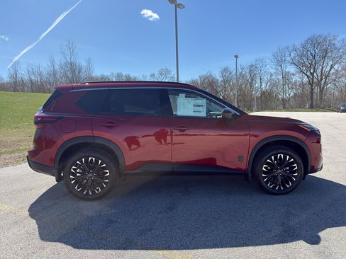 New 2026 Nissan Rogue SV AWD/4WD image 4