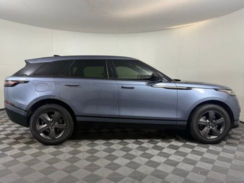Certified 2023 Land Rover Range Rover Velar R-Dynamic S image 9