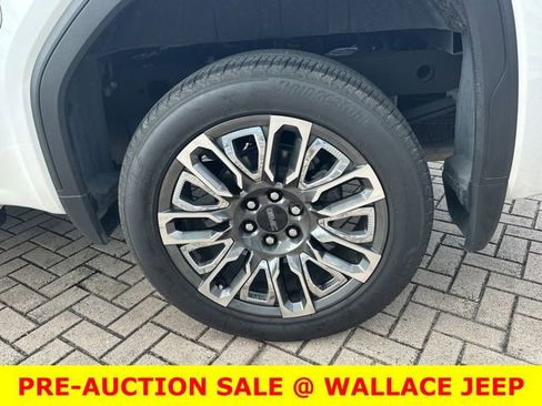 Used 2025 GMC Sierra 1500 Denali Ultimate AWD/4WD image 13