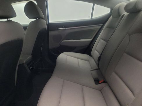 Used 2018 Hyundai Elantra SEL FWD image 18