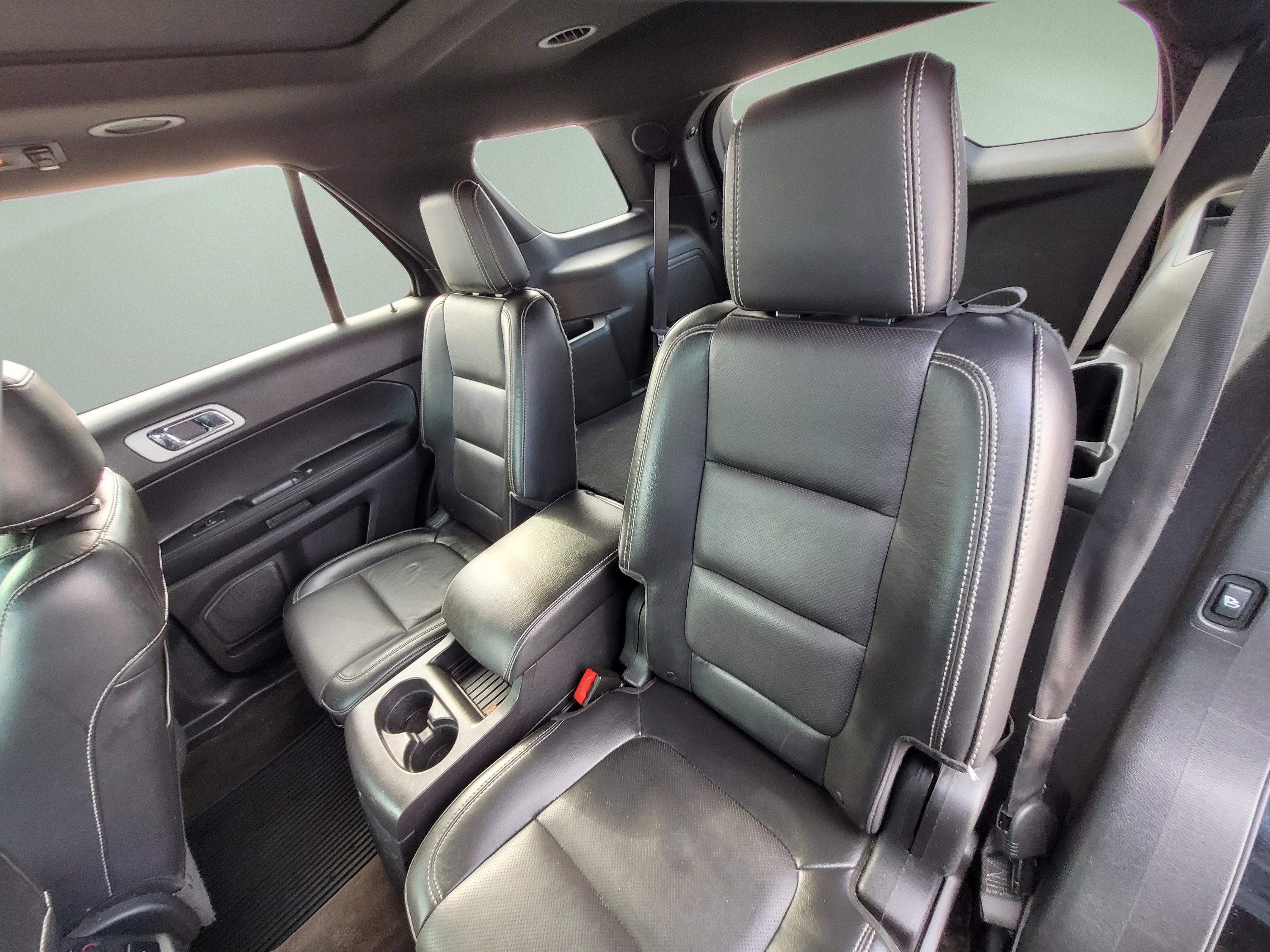Used 2015 Ford Explorer Sport w/ Equipment Group 401A AWD/4WD image 15