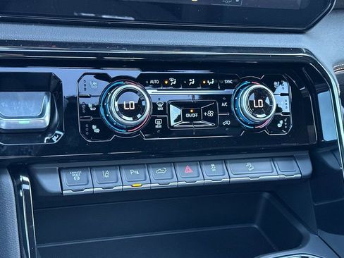 New 2026 GMC Sierra 3500 AT4 AWD/4WD image 17
