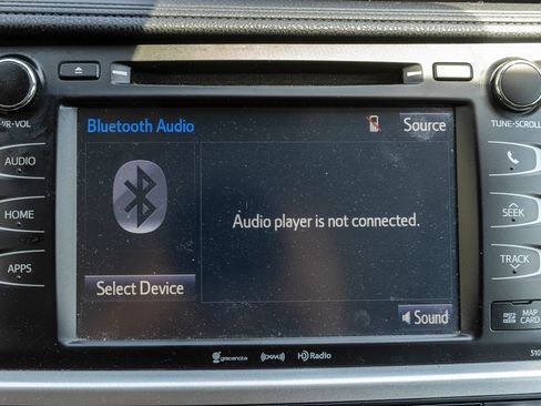 Used 2018 Toyota Highlander XLE FWD image 20