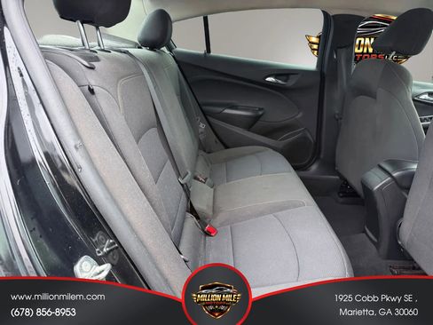 Used 2018 Chevrolet Cruze LS FWD image 20