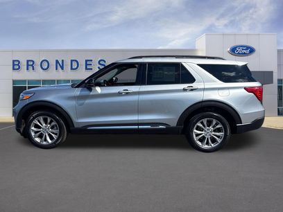 Used 2024 Ford Explorer XLT w/ Equipment Group 202A
