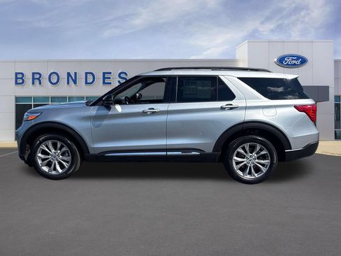Used 2024 Ford Explorer XLT w/ Equipment Group 202A AWD/4WD image 1