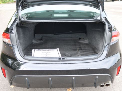 Certified 2025 Toyota Corolla SE FWD image 6