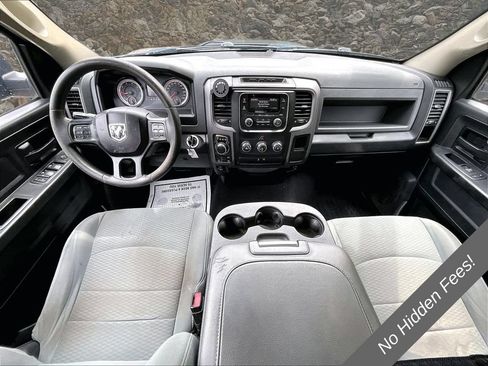 Used 2018 RAM 1500 Express AWD/4WD image 12