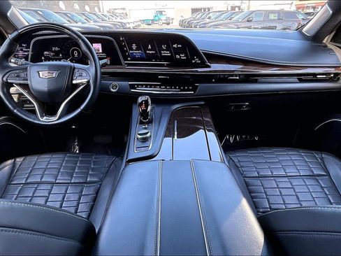 Used 2023 Cadillac Escalade Sport Platinum AWD/4WD image 15