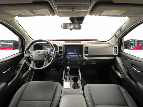 Used 2022 Nissan Frontier SV image 9