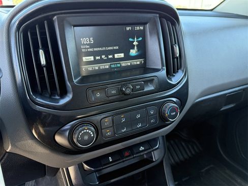 Used 2018 Chevrolet Colorado W/T image 15