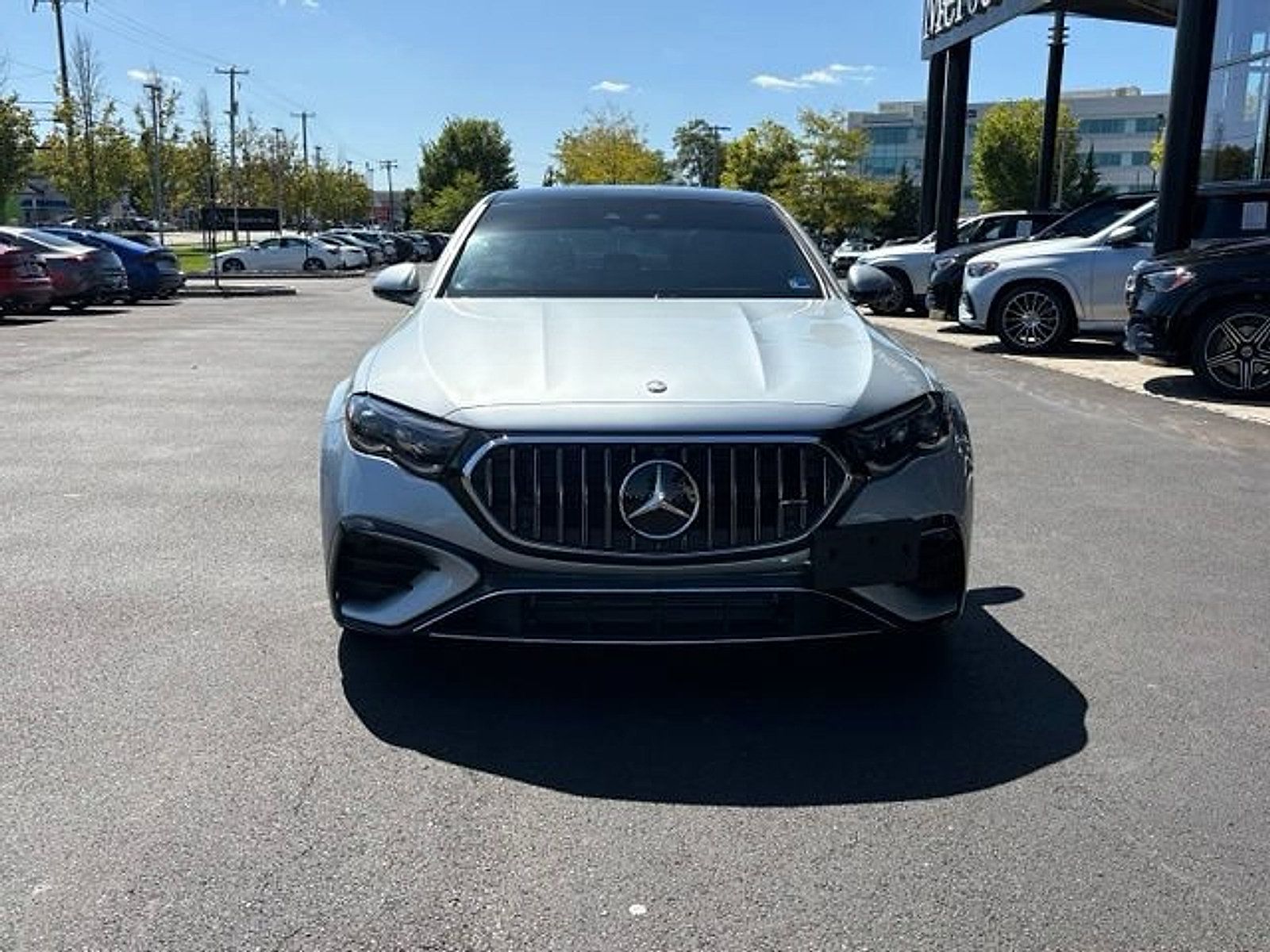 Used 2025 Mercedes-Benz E 53 AMG e 4MATIC Sedan image 2