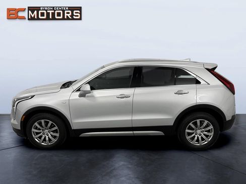 Used 2019 Cadillac XT4 Premium Luxury w/ Driver Awareness Package AWD/4WD image 3