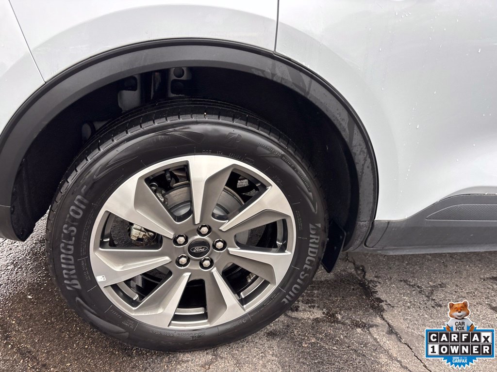 Used 2025 Ford Escape Platinum AWD/4WD image 11