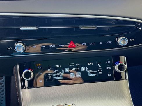 New 2026 Genesis GV70 2.5T Sport Prestige AWD/4WD image 14