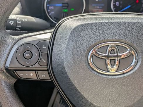 Used 2022 Toyota RAV4 XLE w/ Convenience Package image 20