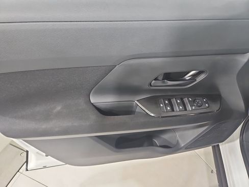 New 2026 Nissan Kicks S image 10