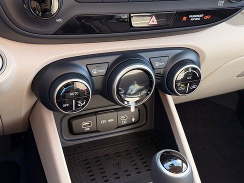 New 2026 Hyundai Venue SEL image 16