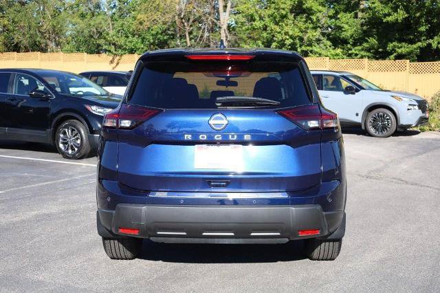Certified 2025 Nissan Rogue SV FWD image 6