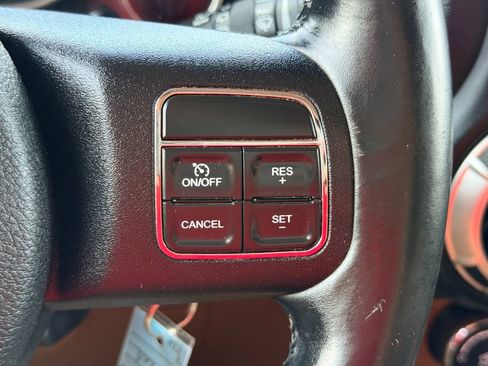 Used 2012 Jeep Wrangler Sahara w/ Dual Top Group AWD/4WD image 30