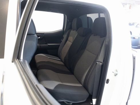 Used 2023 Toyota Tacoma TRD Off-Road image 20