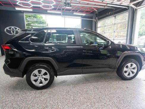 Used 2023 Toyota RAV4 LE FWD image 4