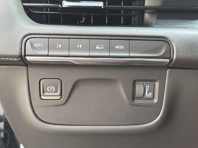 Certified 2022 Cadillac Escalade Premium Luxury AWD/4WD image 36