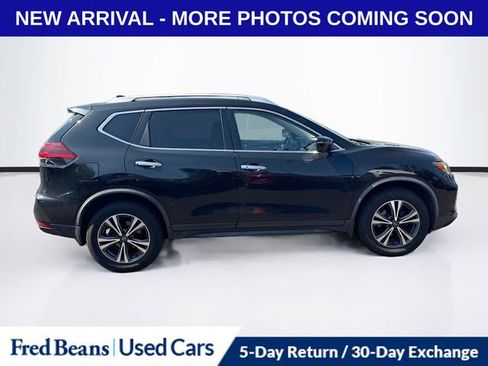 Used 2019 Nissan Rogue SV w/ Premium Package image 9