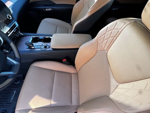 Certified 2025 Lexus RX 350 Premium w/ Accessory Package (K3) image 15