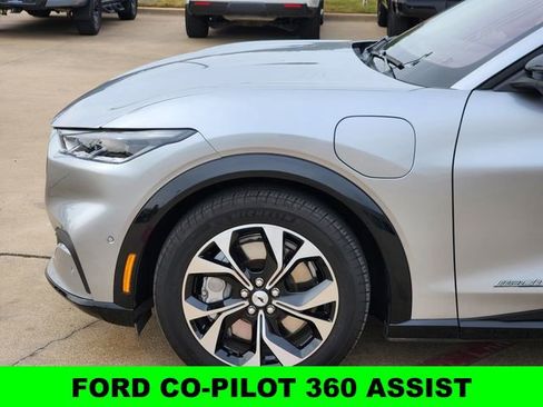 Used 2021 Ford Mustang Mach-E Premium image 8