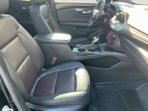 Certified 2022 Chevrolet Blazer RS w/ Enhanced Convenience Package AWD/4WD image 16