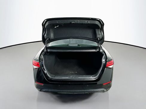Used 2025 Nissan Sentra SV FWD image 28